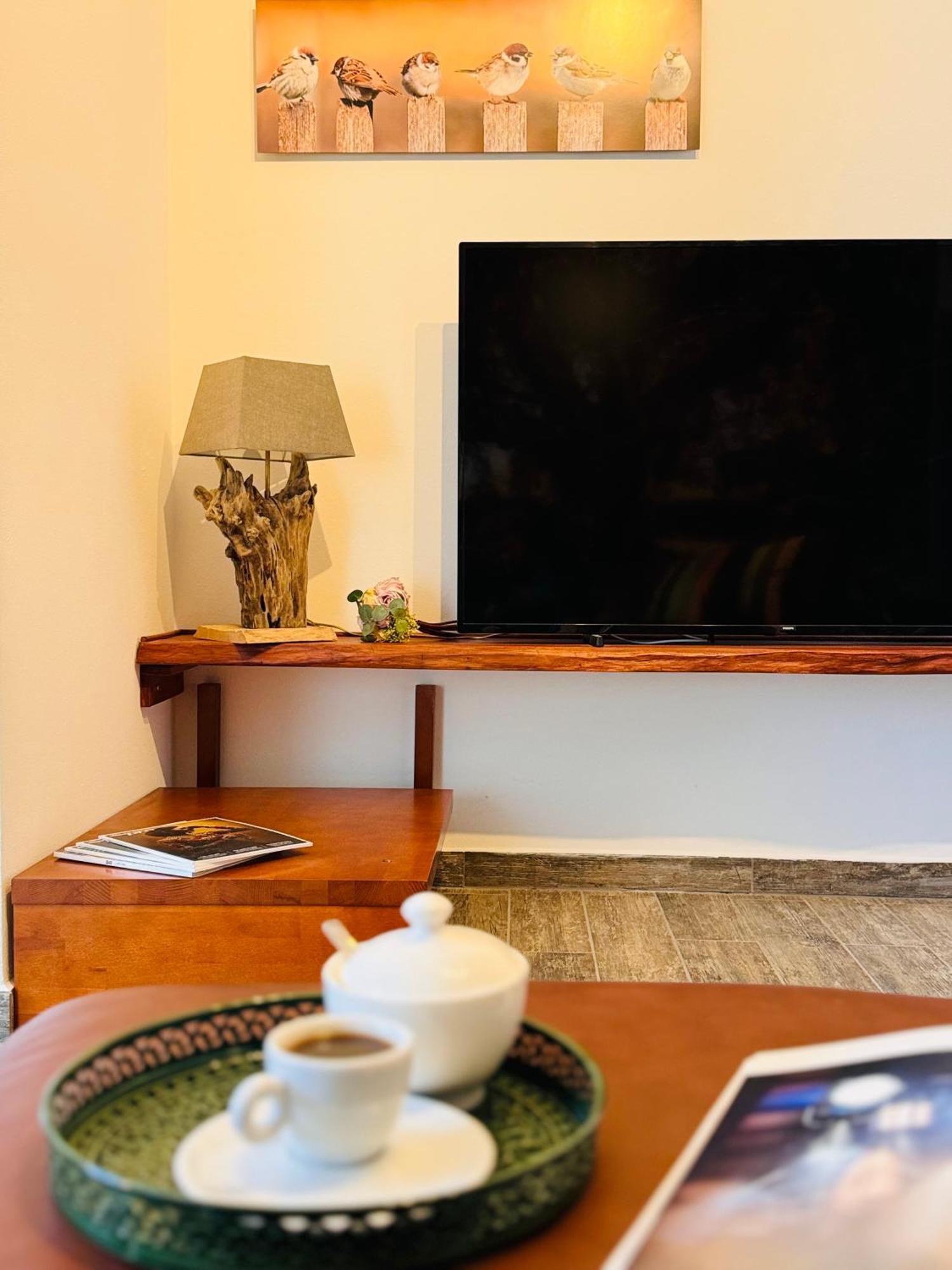 Apartment With A Terrace Forest Home Lullula Veprinac ภายนอก รูปภาพ