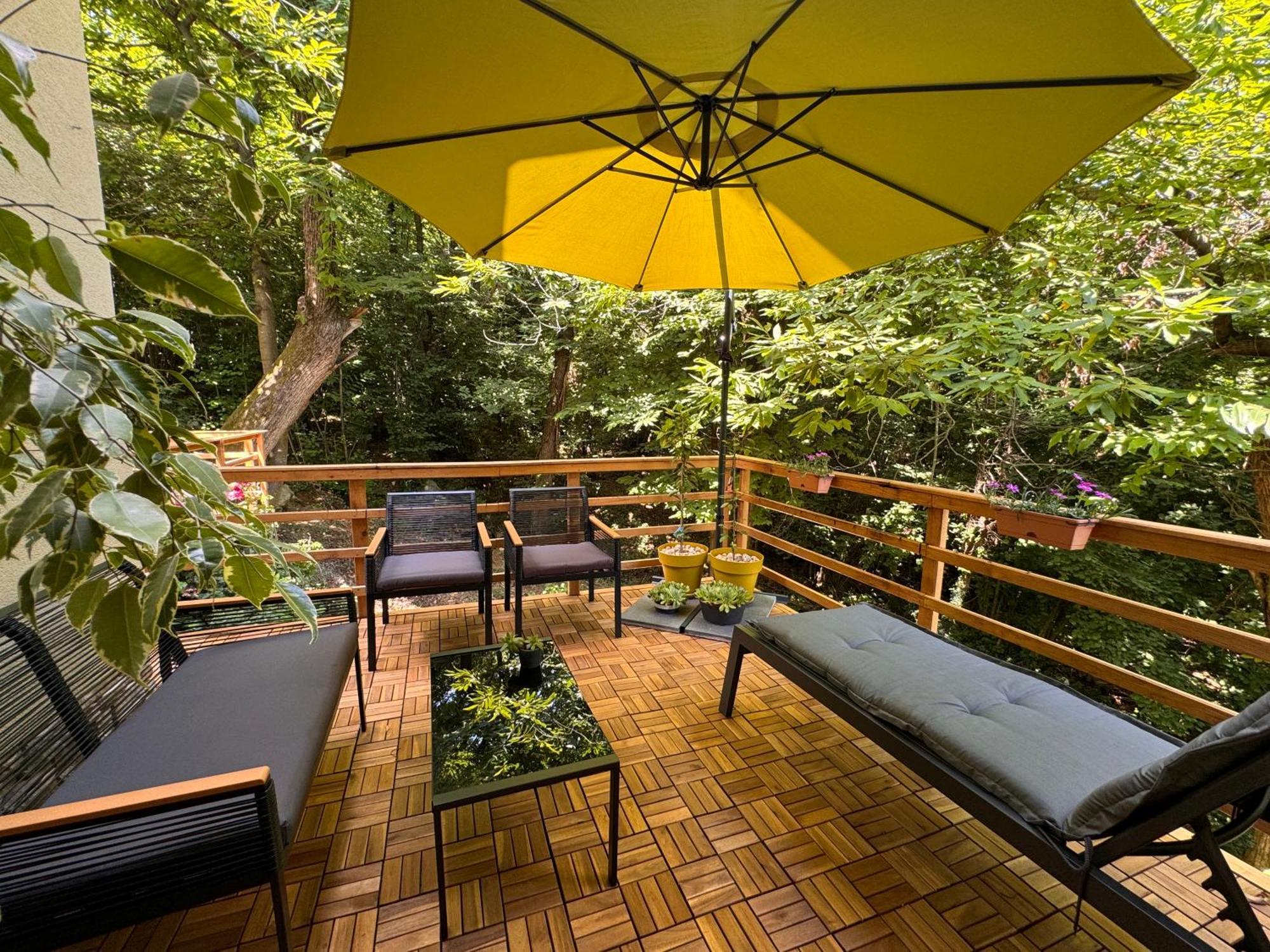 Apartment With A Terrace Forest Home Lullula Veprinac ภายนอก รูปภาพ