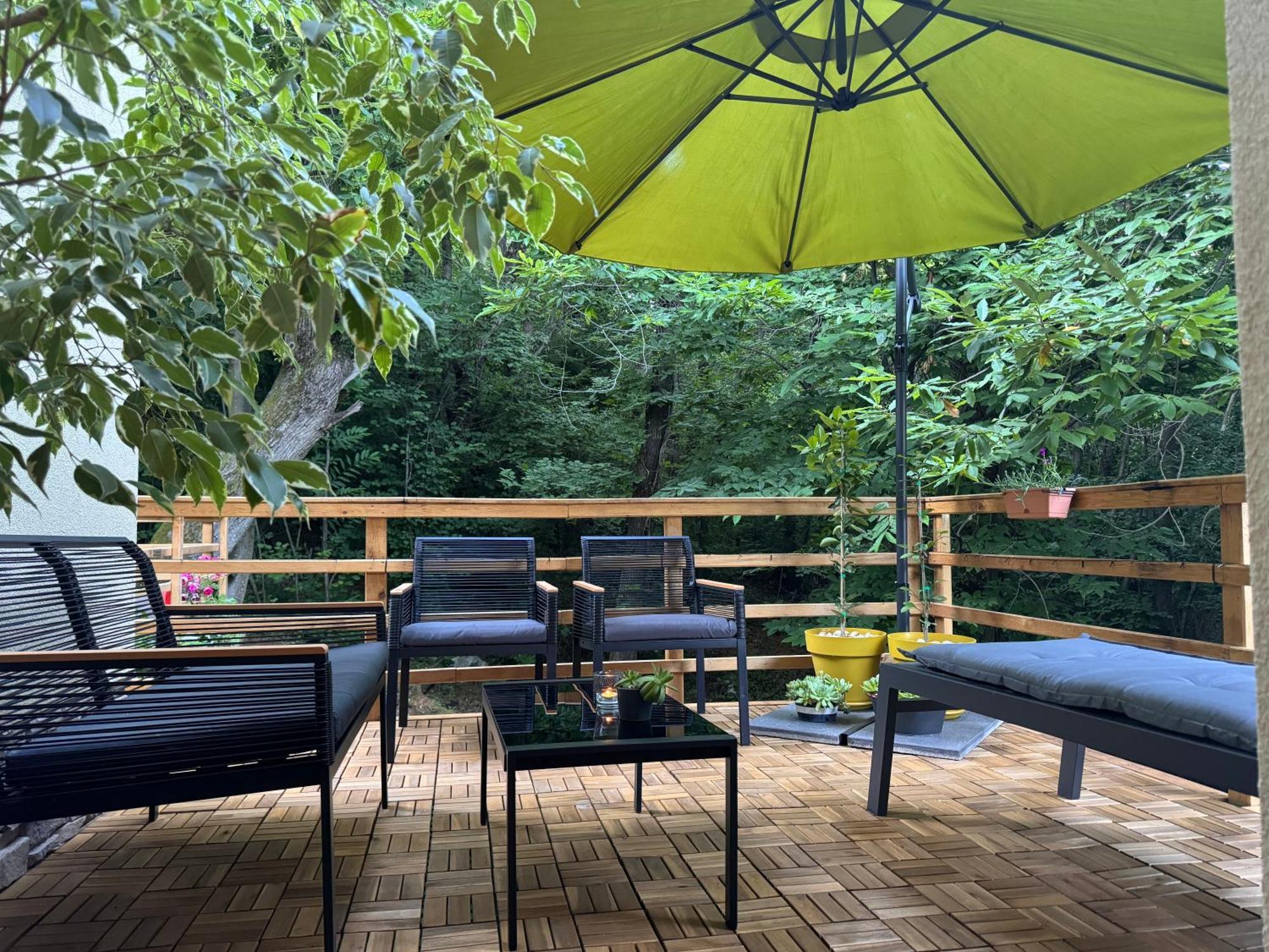 Apartment With A Terrace Forest Home Lullula Veprinac ภายนอก รูปภาพ