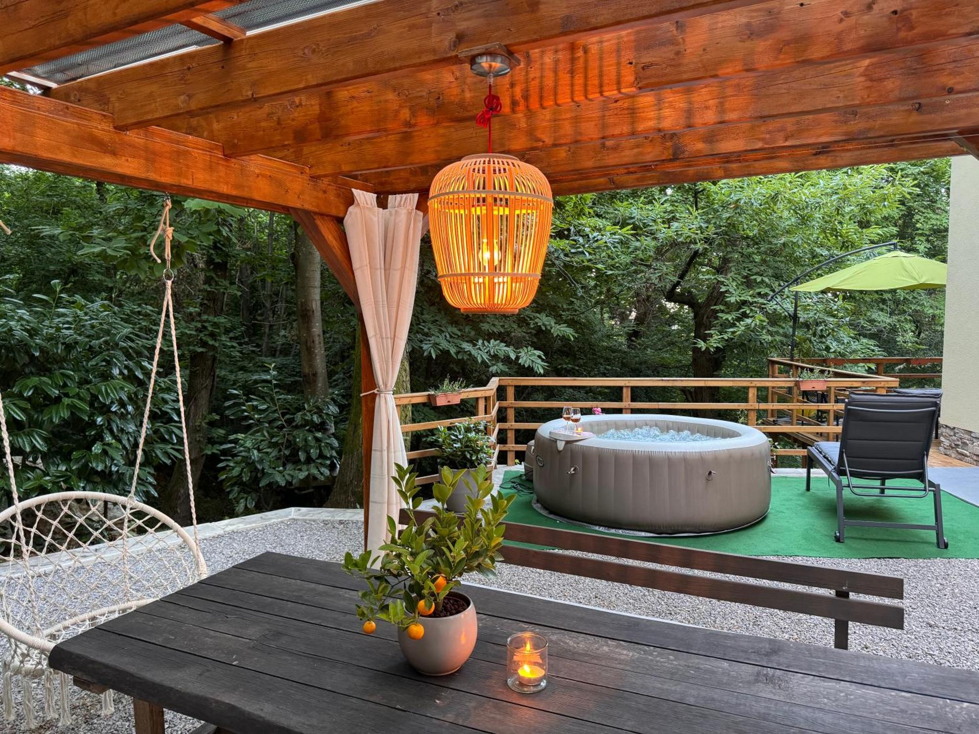 Apartment With A Terrace Forest Home Lullula Veprinac ภายนอก รูปภาพ