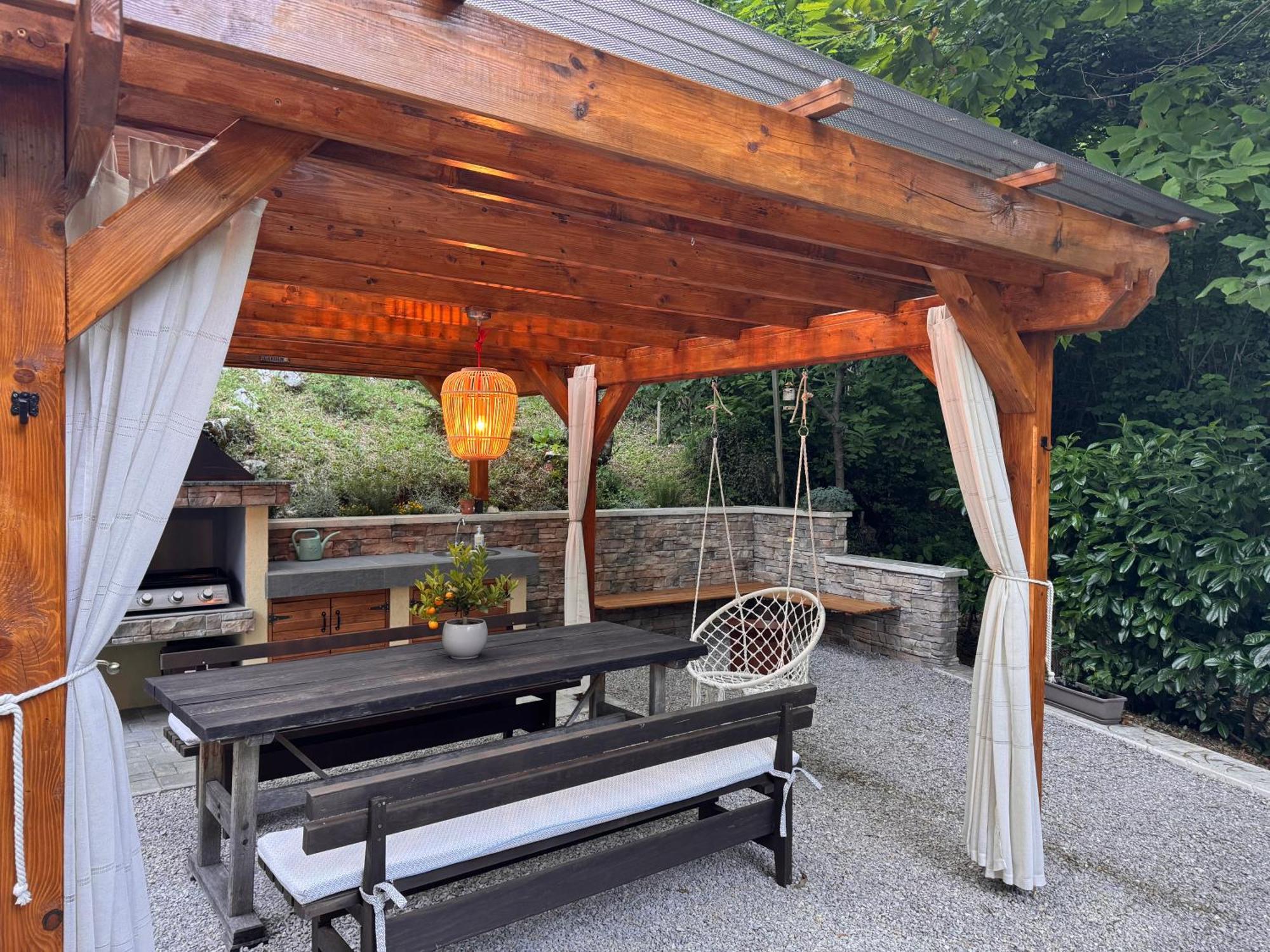Apartment With A Terrace Forest Home Lullula Veprinac ภายนอก รูปภาพ